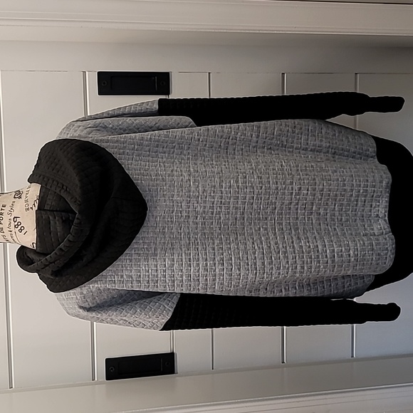 Waffle Knit Raglan Sleeve Drawstring Hoodie - Picture 7 of 8